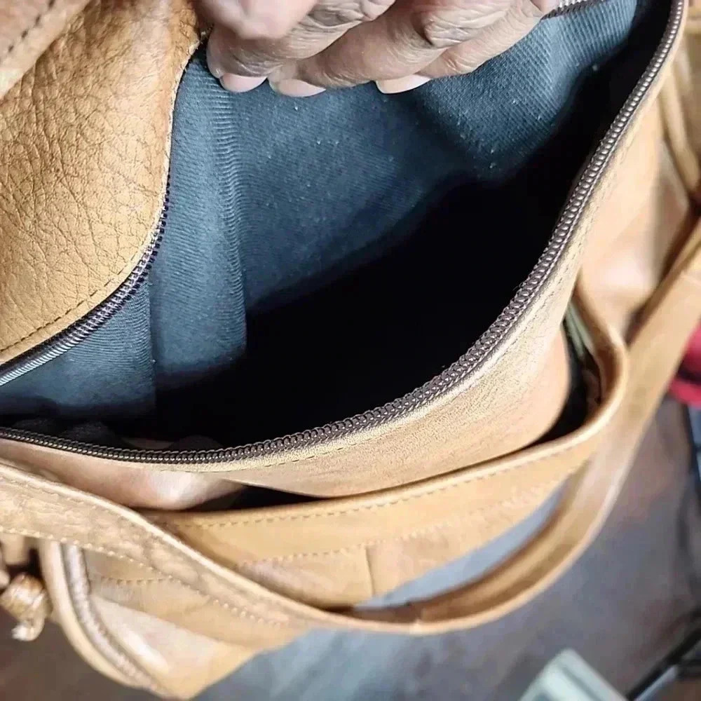 Mexican leather Hobo Bag. Large size - Picture 4 of 11